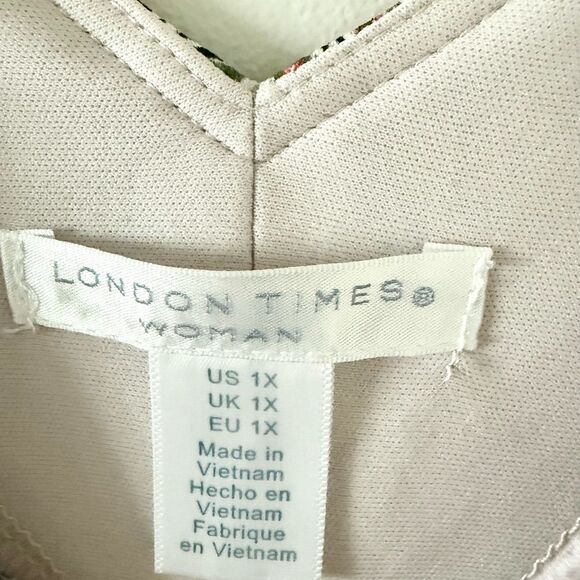 London Times Maxi Dress with Flutter Sleeve in Pink Teal Multi Paisley - Size 1X - Picture 4 of 5